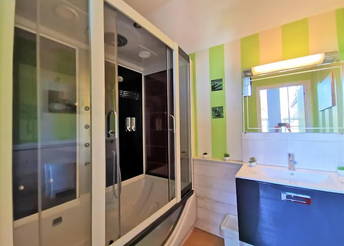 Le Manoir De La Rulette 20p Well-ness Bbq Jardin Terrasse Ping Pong Salle De Jeux * Tintigny